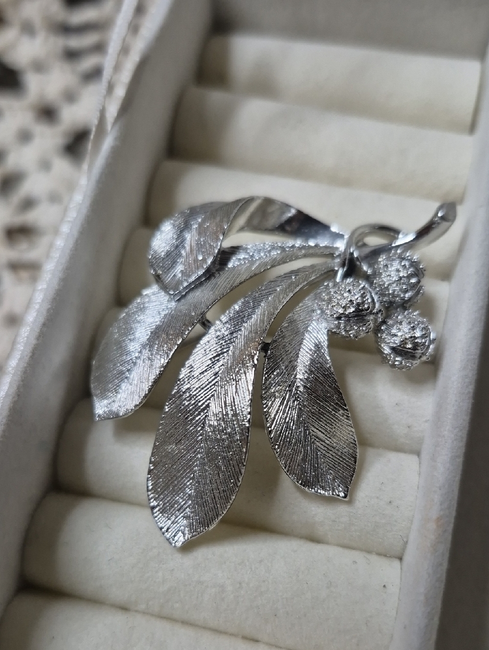 Vintage Silver Leaf Cluster Brooch with Textured Detail - Women Jewelry